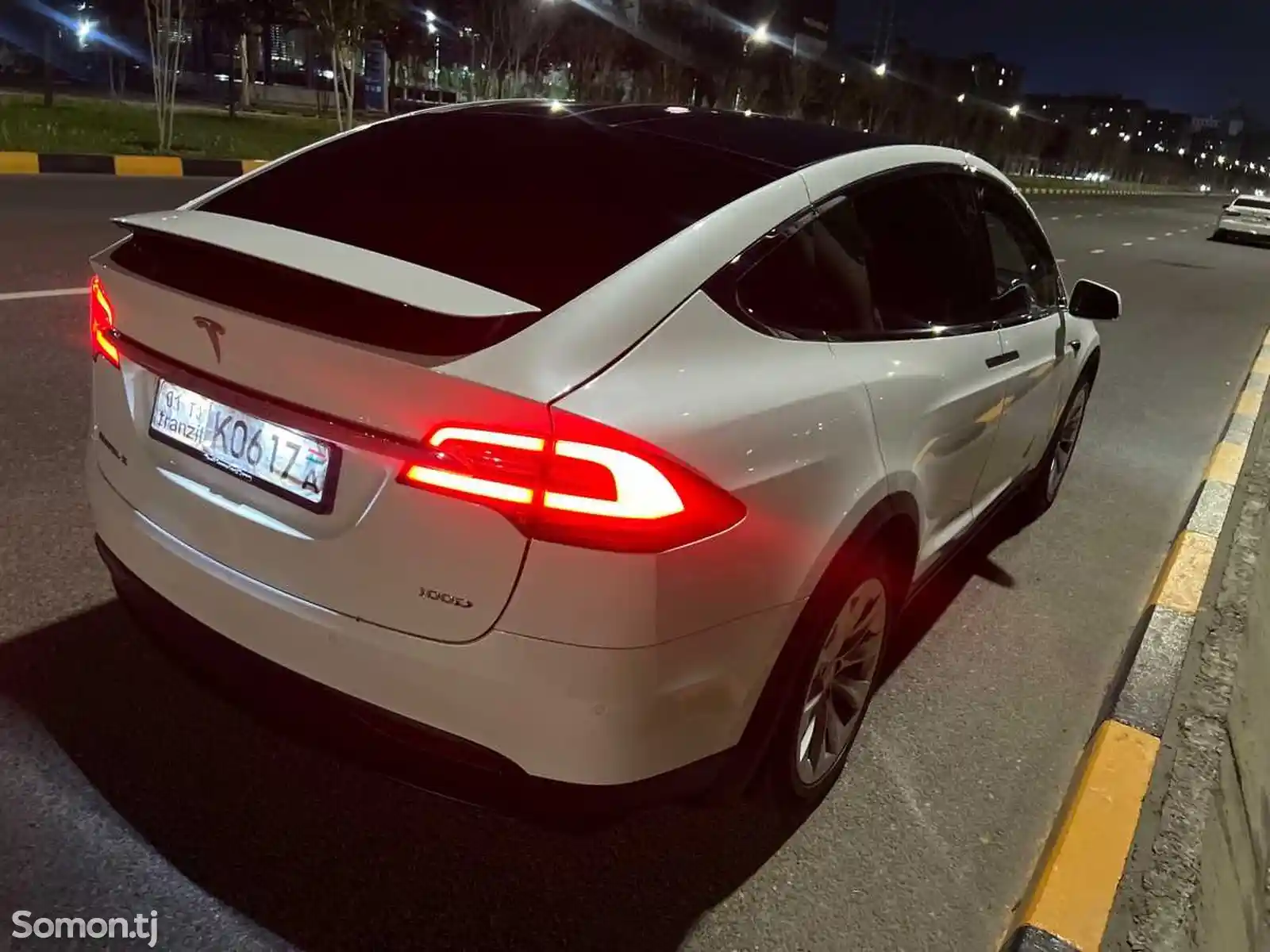 Tesla Model X, 2018-4