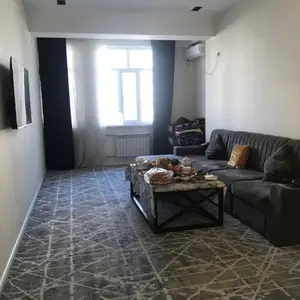 2-комн. квартира, 11 этаж, 80м², Фирдавси