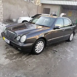 Mercedes-Benz E class, 2000