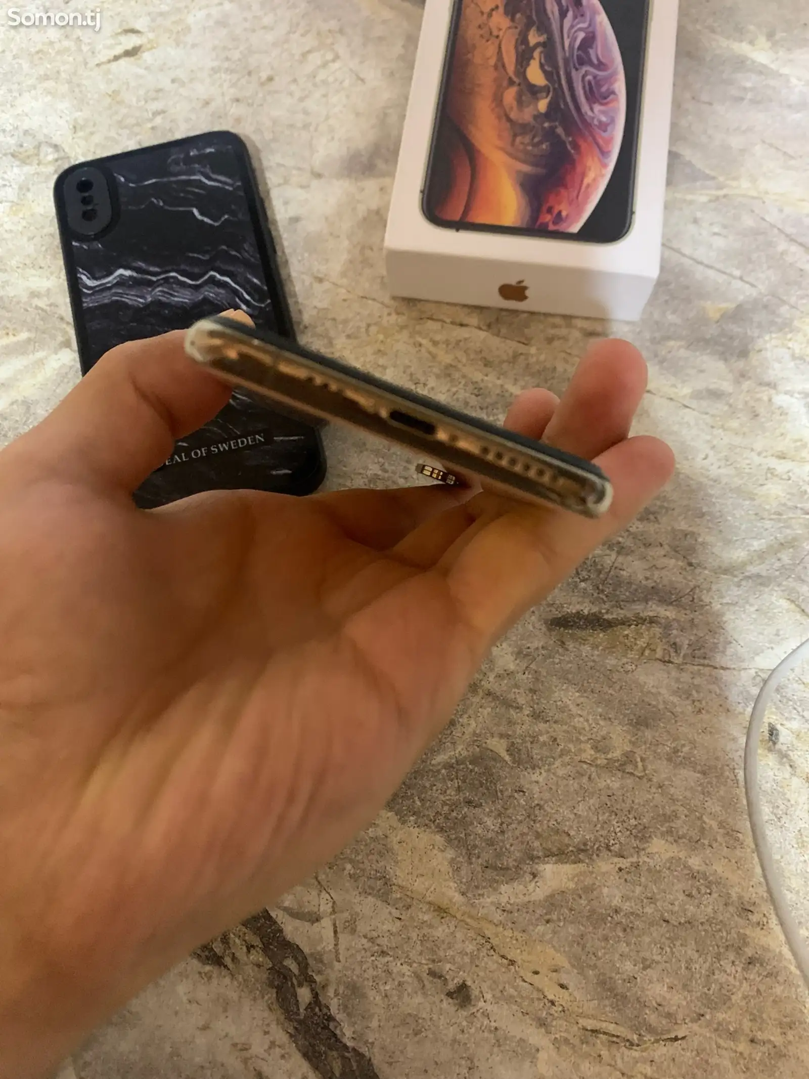 Apple iPhone Xs, 64 gb, Gold-3