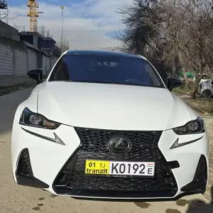 Lexus IS series, 2015