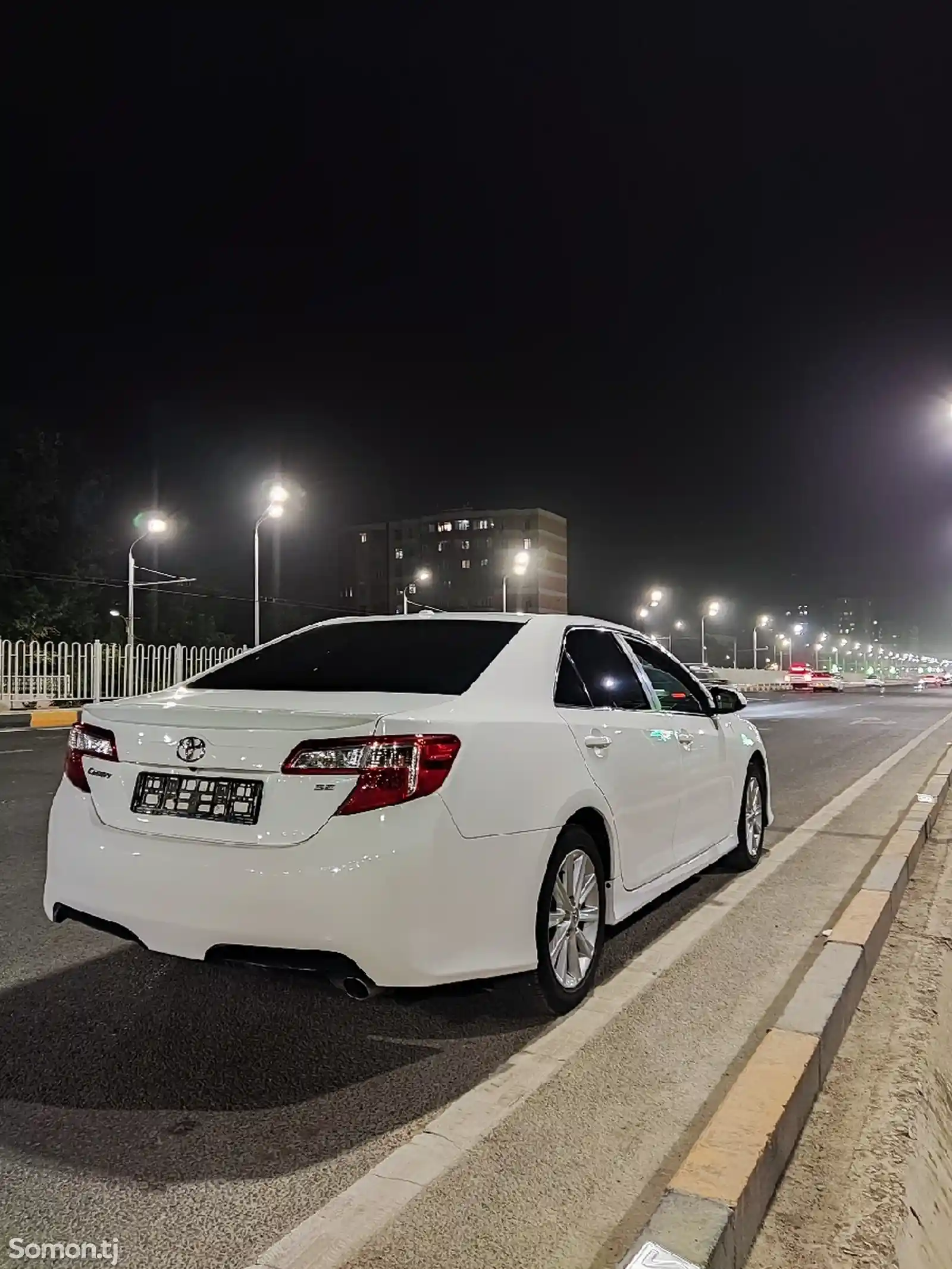 Toyota Camry, 2013-1