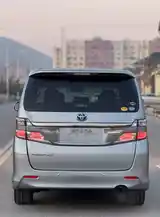 Toyota Vellfire, 2014-5