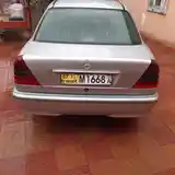 Mercedes-Benz C class, 2000-3