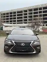 Lexus ES series, 2017-2