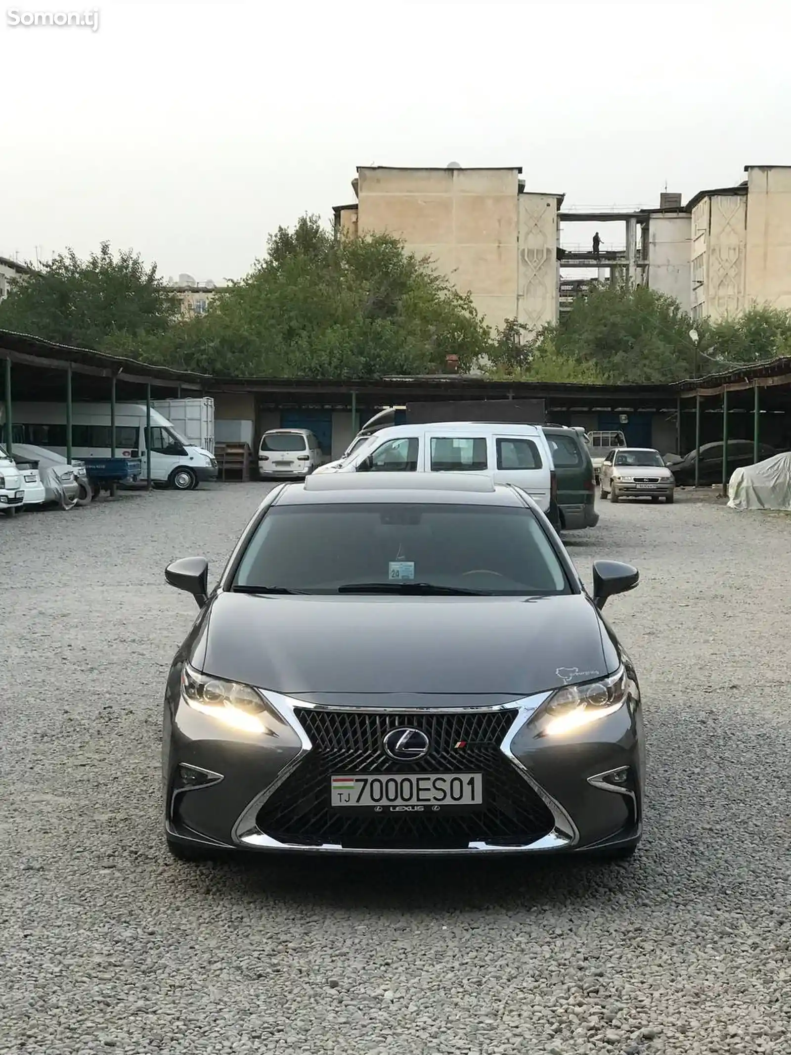 Lexus ES series, 2013-1