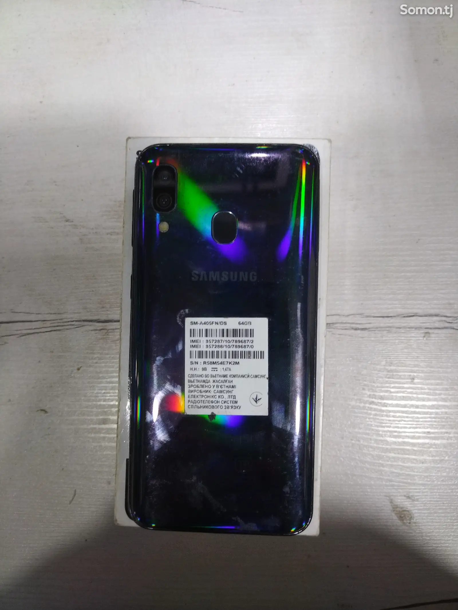 Samsung Galaxy A40-2