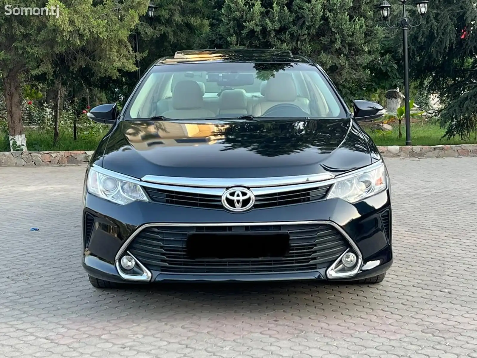 Toyota Camry, 2017-1