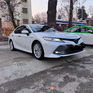 Toyota Camry, 2017