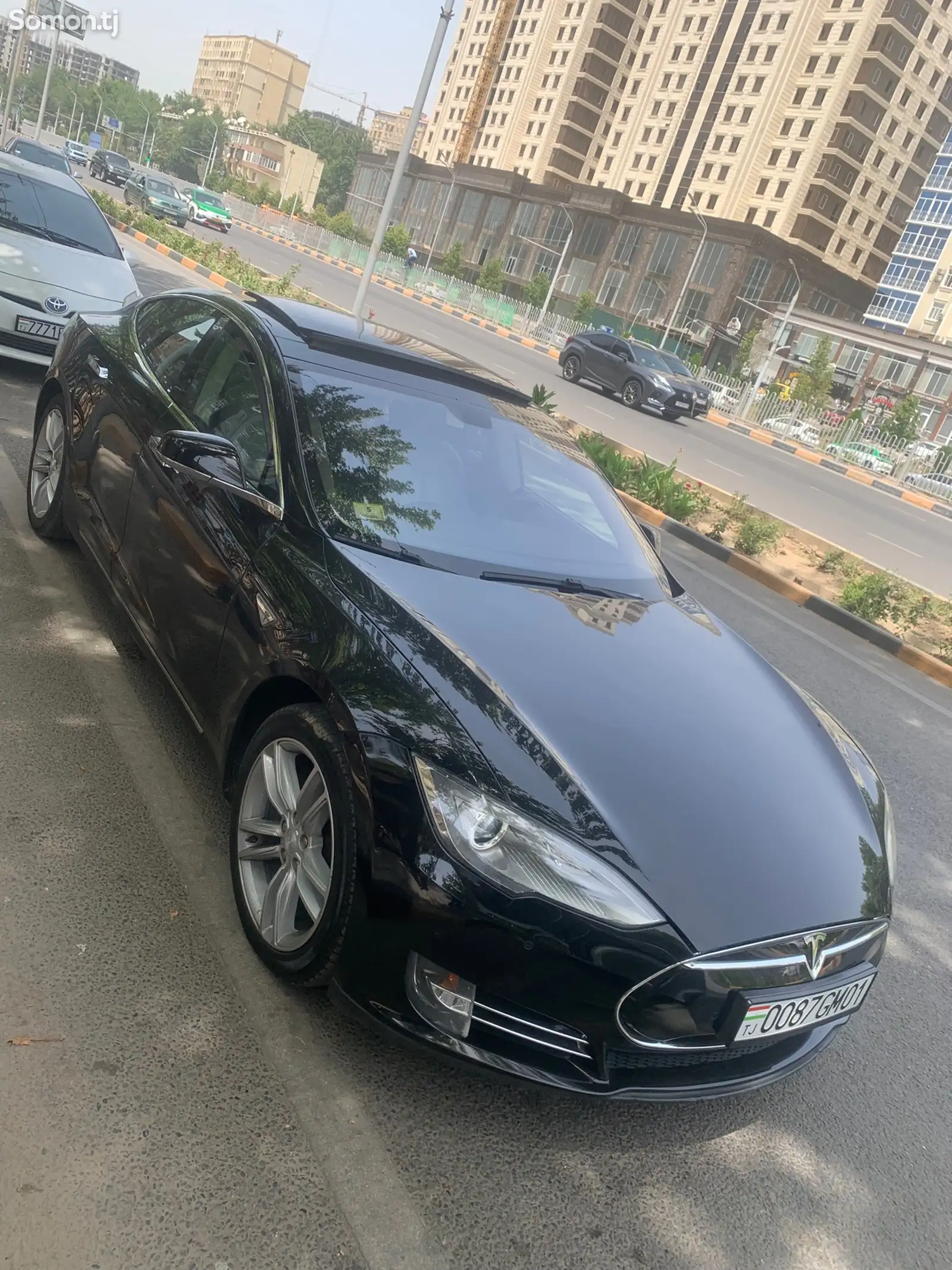 Tesla Model S, 2015-5