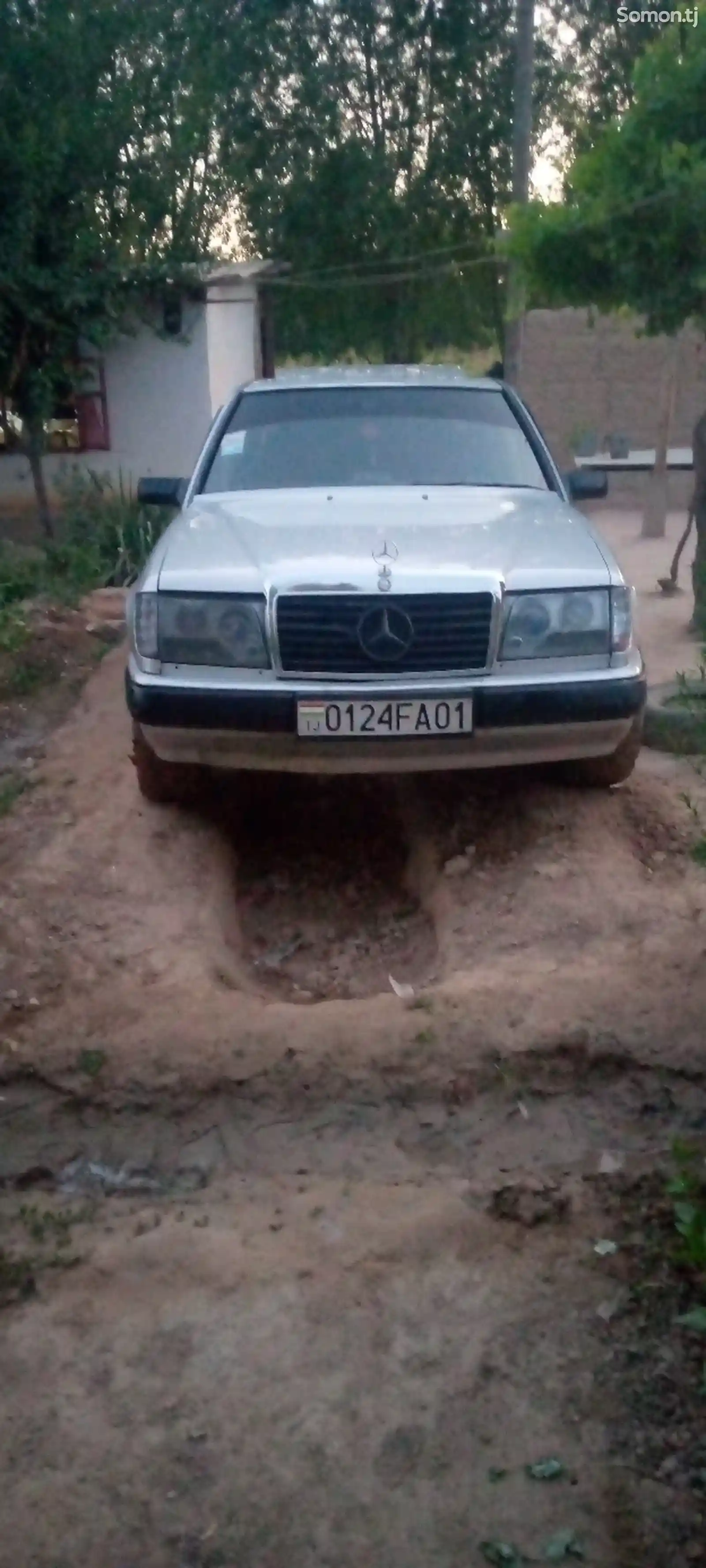 Mercedes-Benz W124, 1988-1