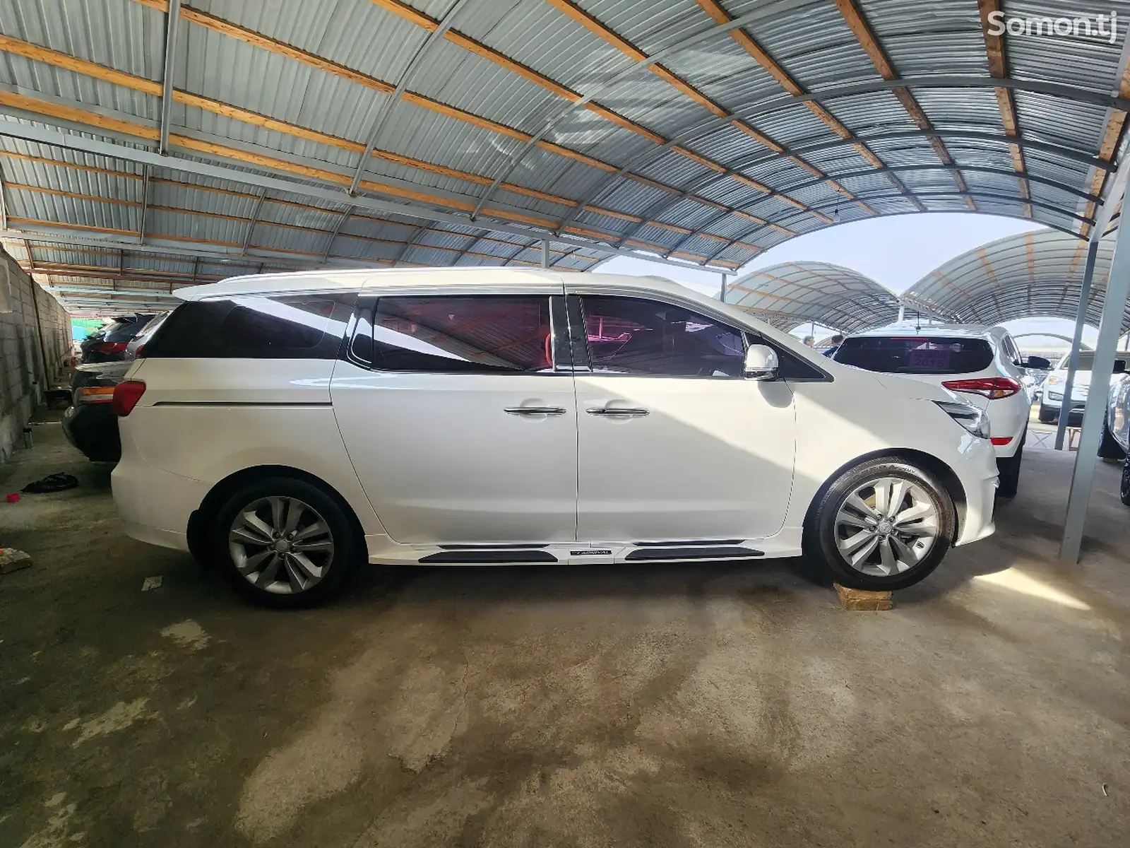 Kia Carnival, 2017-3