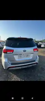 Kia Carnival, 2015-10