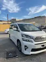 Toyota Vellfire, 2014-4