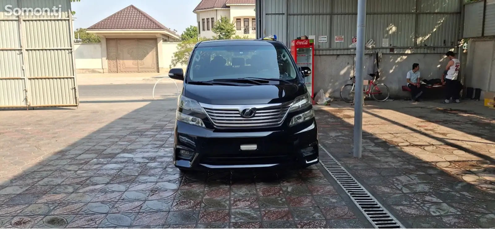 Toyota Vellfire, 2014-1