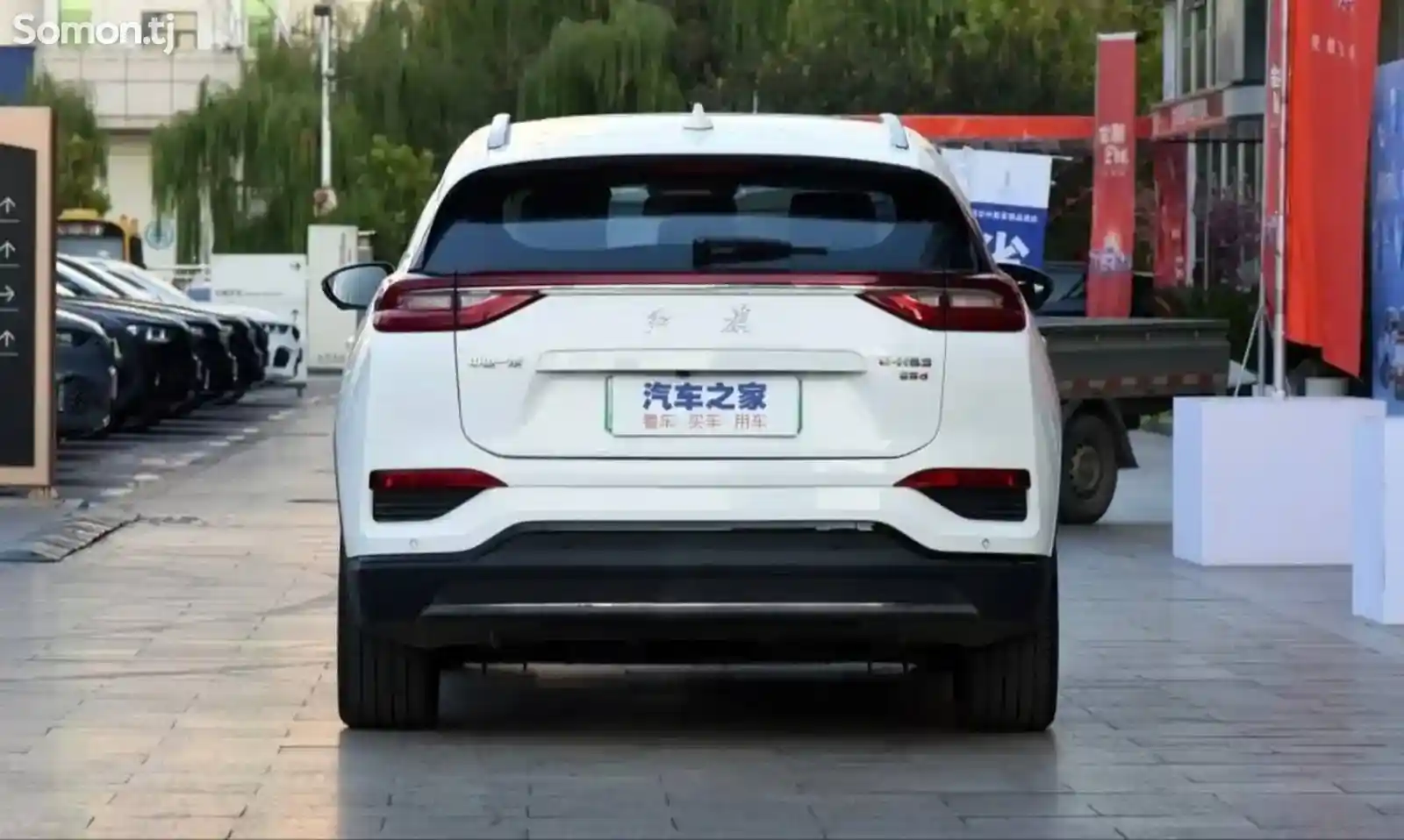 Hongqi E-HS3, 2019-1