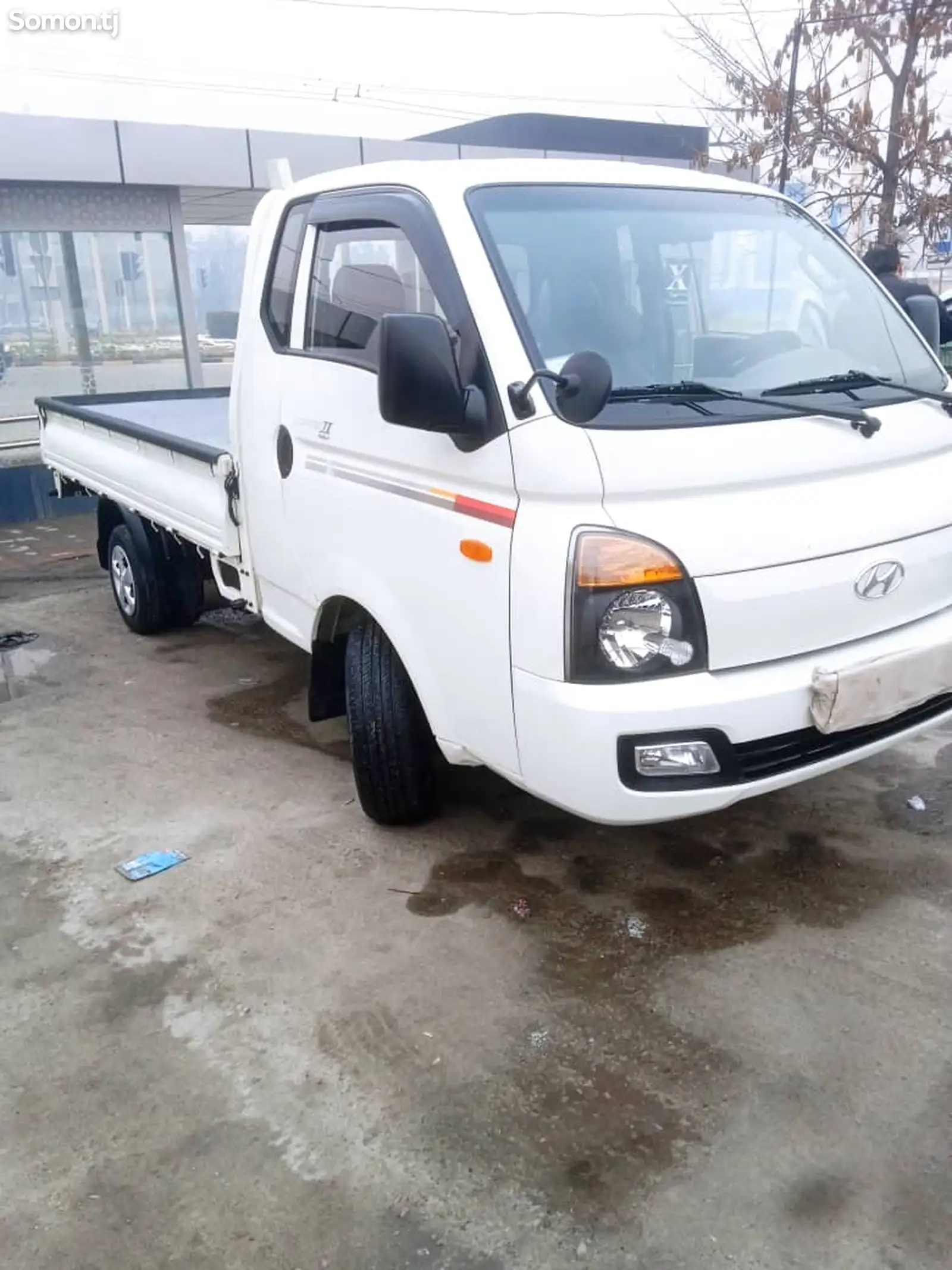 Бортовой автомобиль Hyundai Porter 2, 2015-1