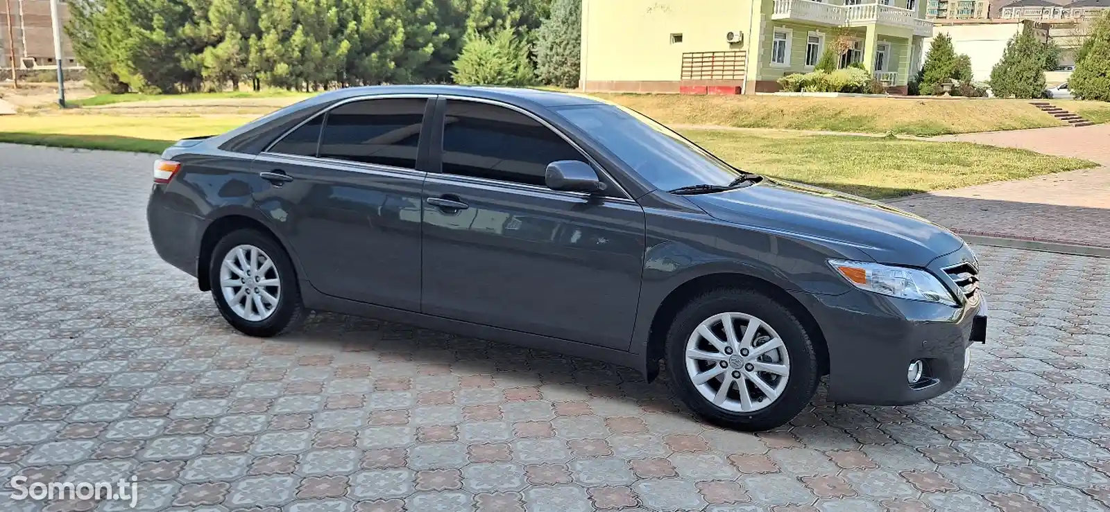 Toyota Camry, 2011-8