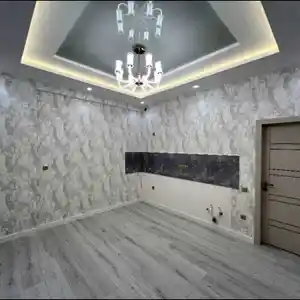 2-комн. квартира, 1 этаж, 61 м², 18мкр