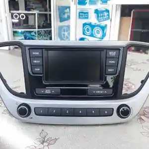 Монитор для автомобиля