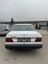 Mercedes-Benz W124, 1992-3