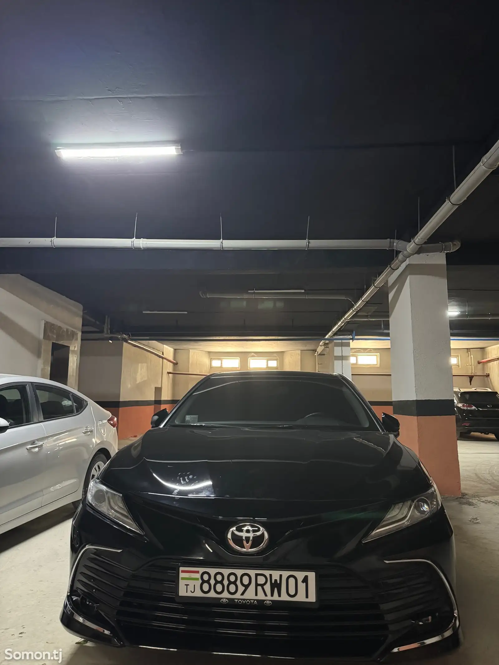 Toyota Camry, 2019-1