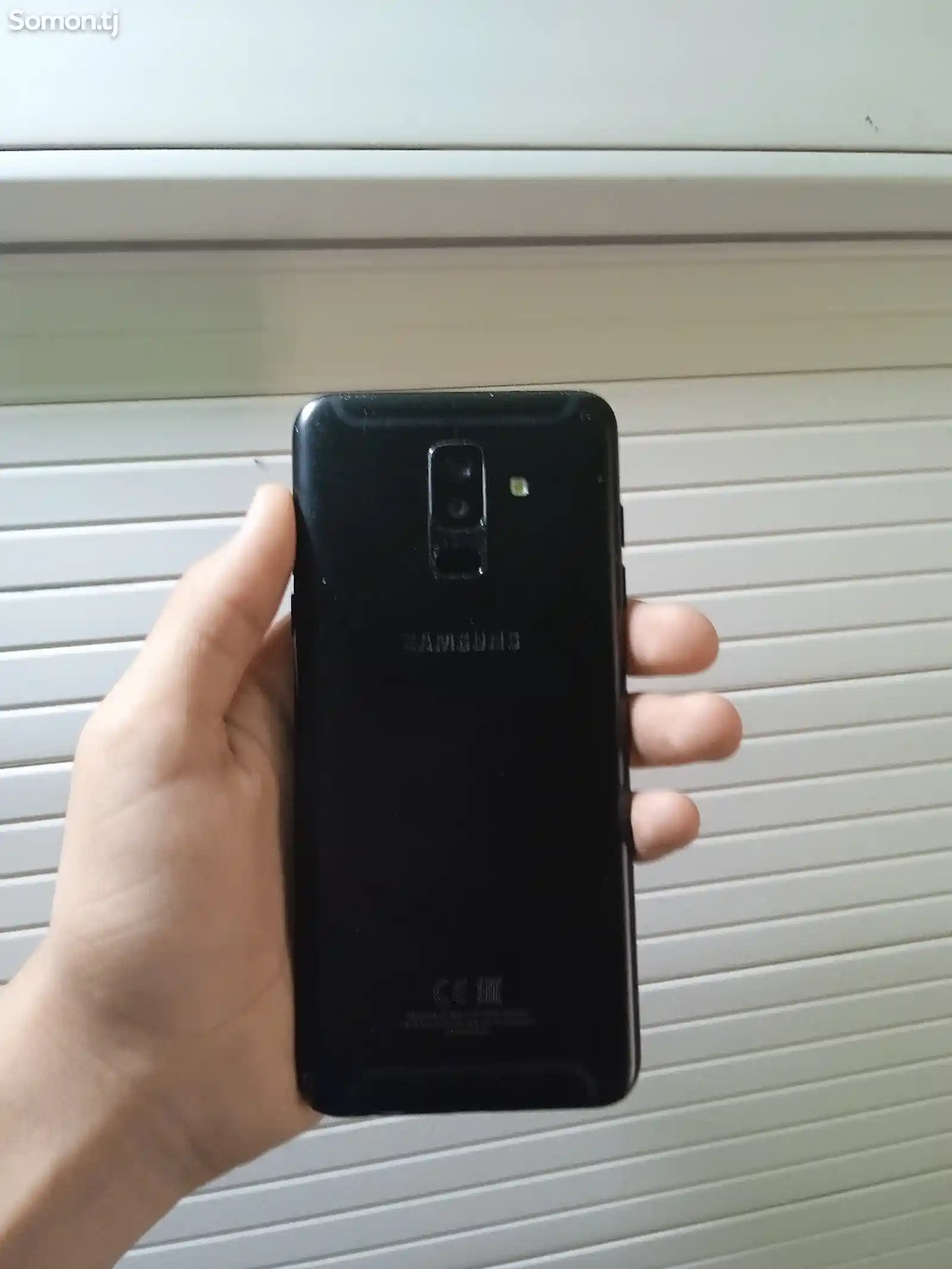 Samsung galaxy A6+-2
