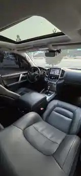 Toyota Land Cruiser, 2018-6