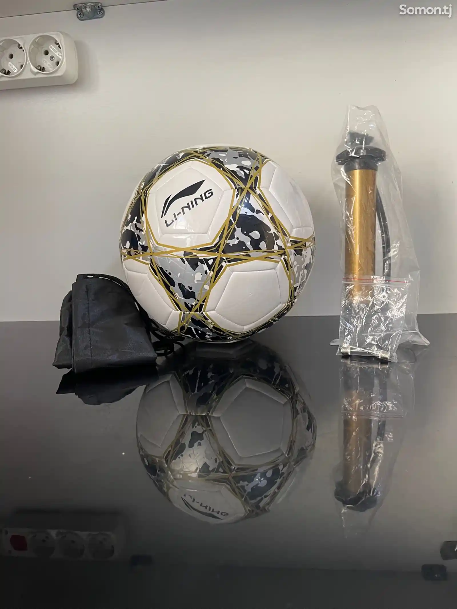 Футбольный мяч из фирмы Li-Ning-10