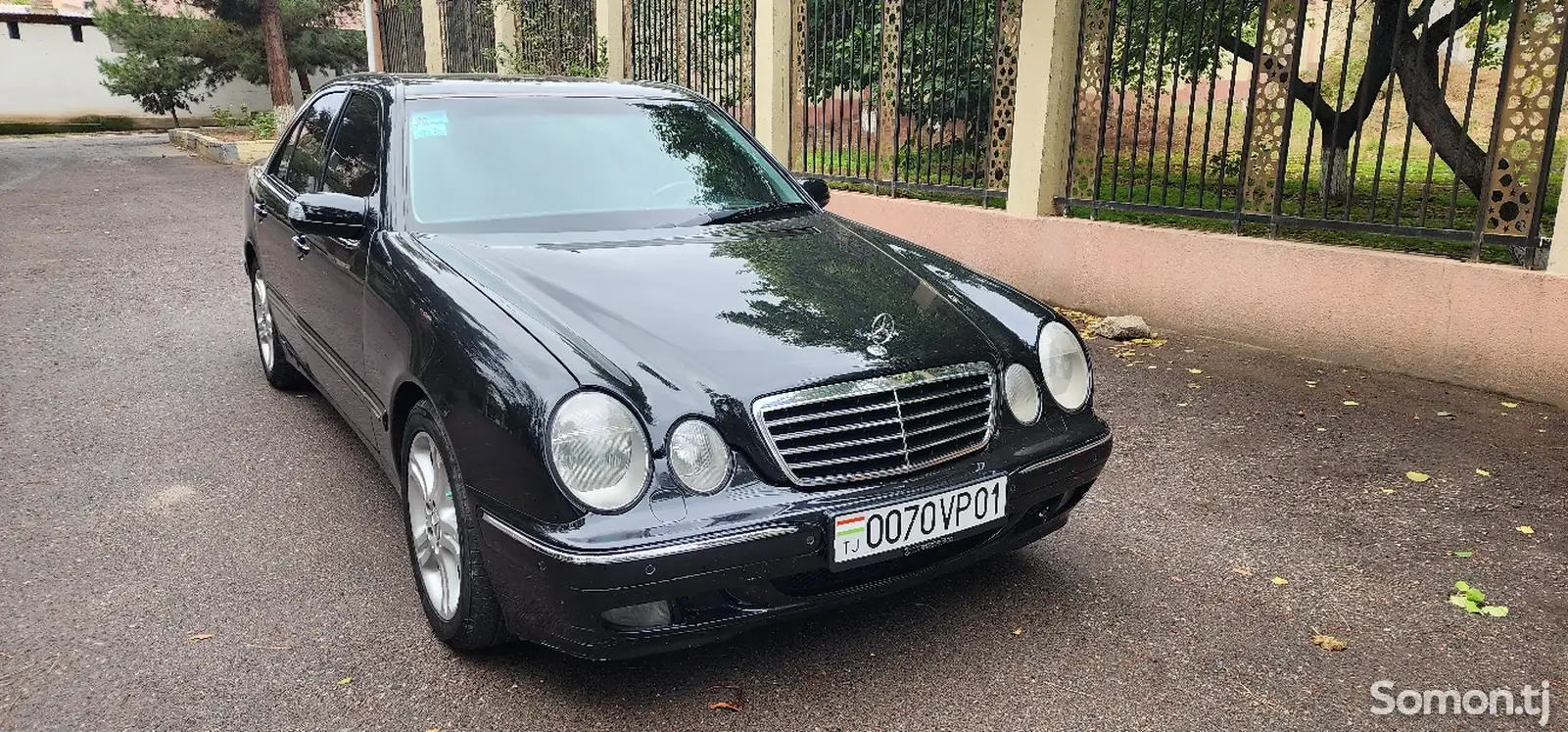 Mercedes-Benz E class, 2000-1