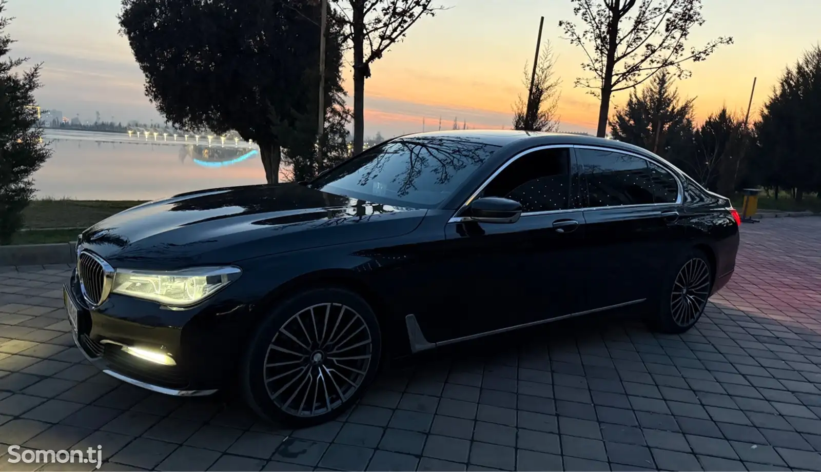 BMW 7 series, 2017-1