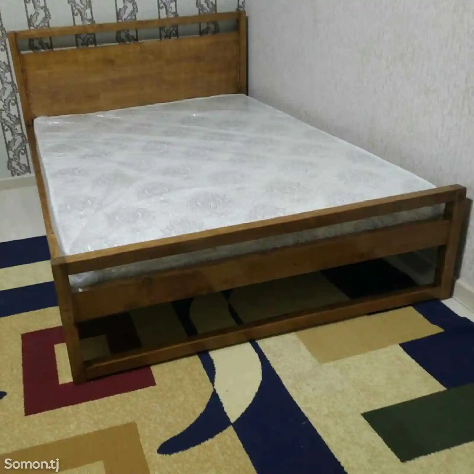 кровать двухспальная-2