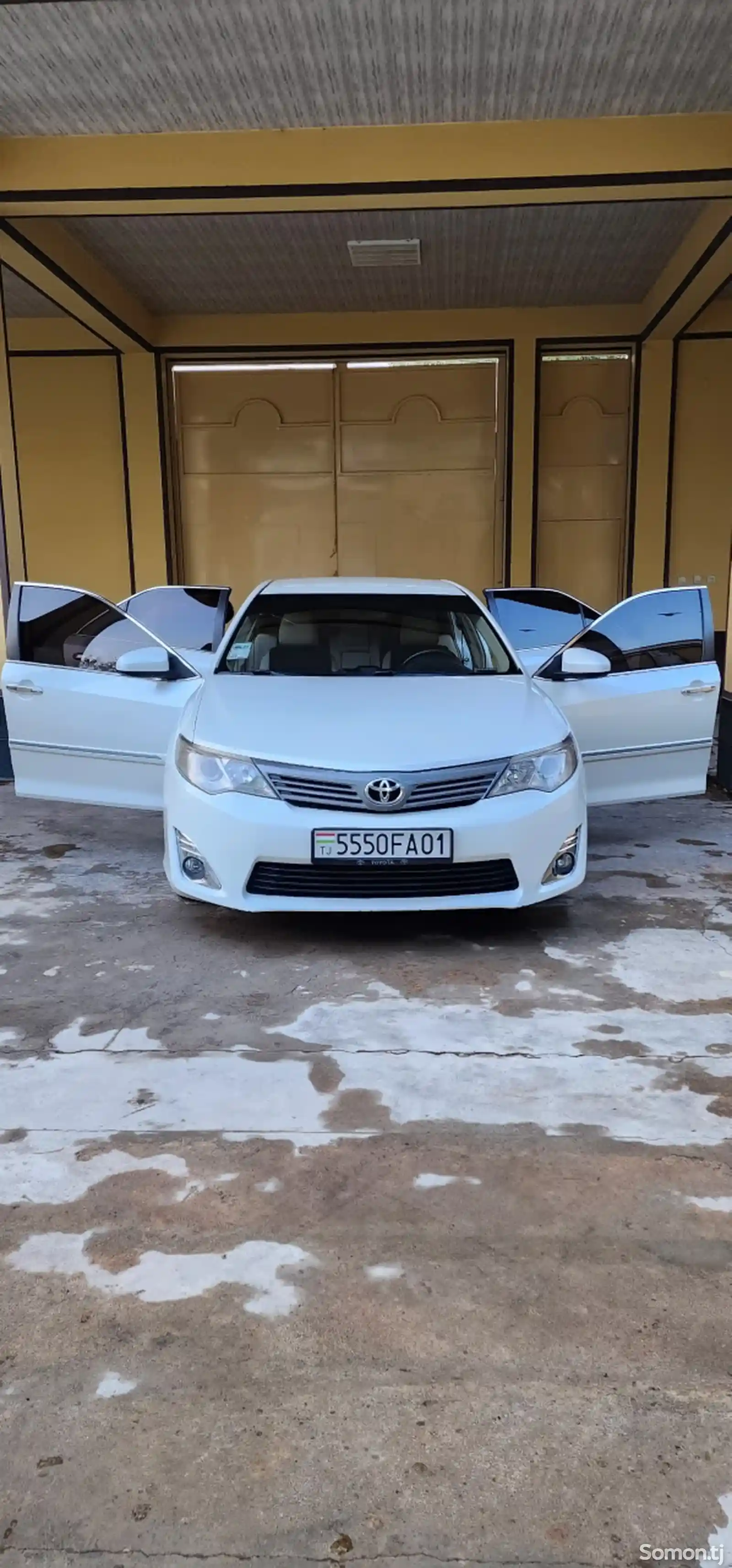 Toyota Camry, 2012-1