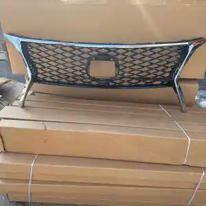 Решётка радиатора на Lexus