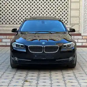 BMW 5 series, 2011