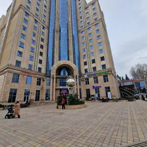 3-комн. квартира, 10 этаж, 129 м², поворот аэропорта