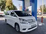 Toyota Vellfire, 2014-2