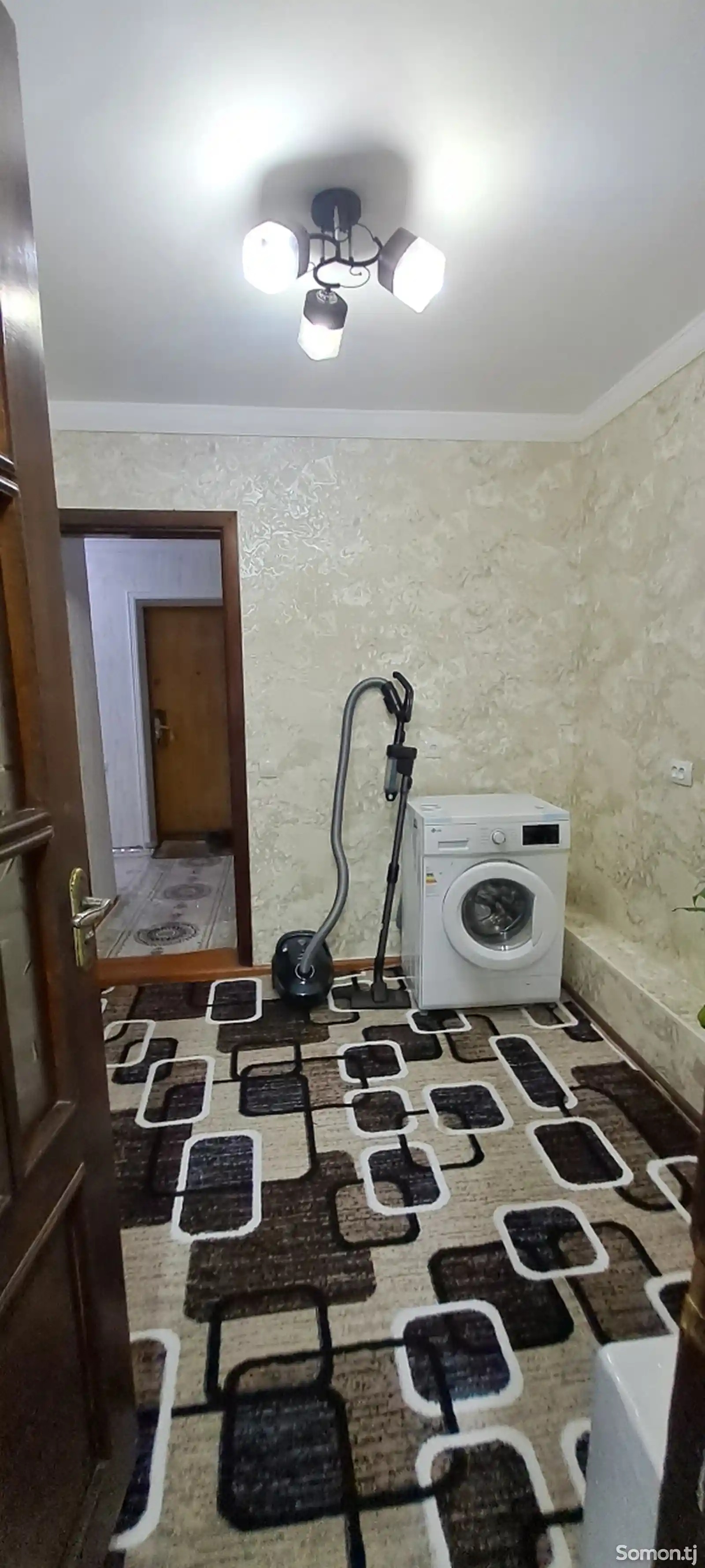 Комната в 2-комн. квартире, 2 этаж, 54м², Cино-7