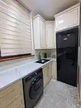 2-комн. квартира, 15 этаж, 75 м², голубой экран-4