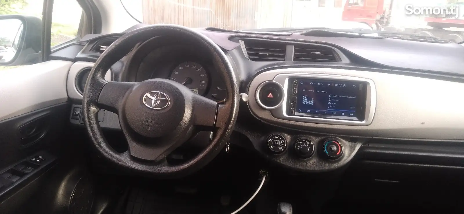 Toyota Vitz, 2011-4