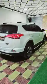 Toyota RAV 4, 2017-5