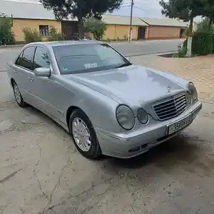 Mercedes-Benz E class, 2001