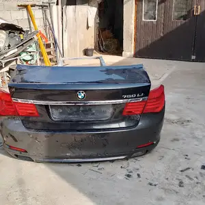 Задний бампер на BMW