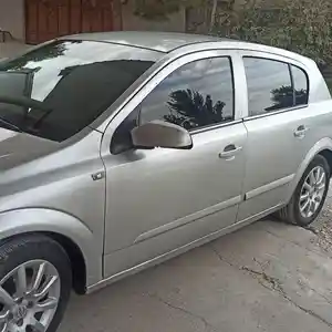 Opel Astra H, 2004