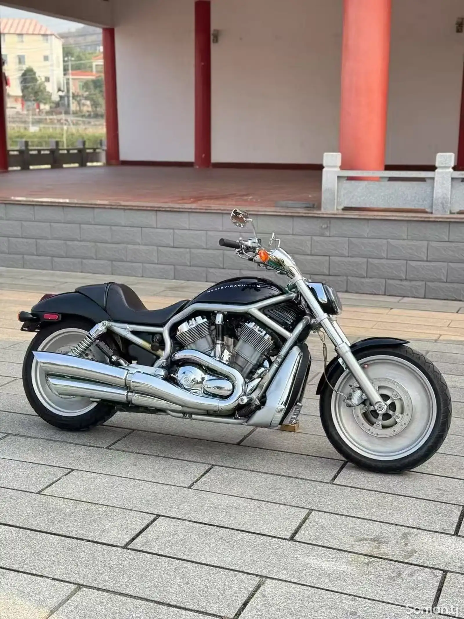 Мотоцикл Harley-Davidson V-Rod на заказ-1