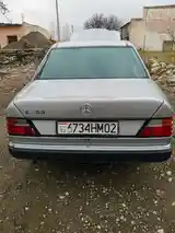 Mercedes-Benz W124, 1993-5