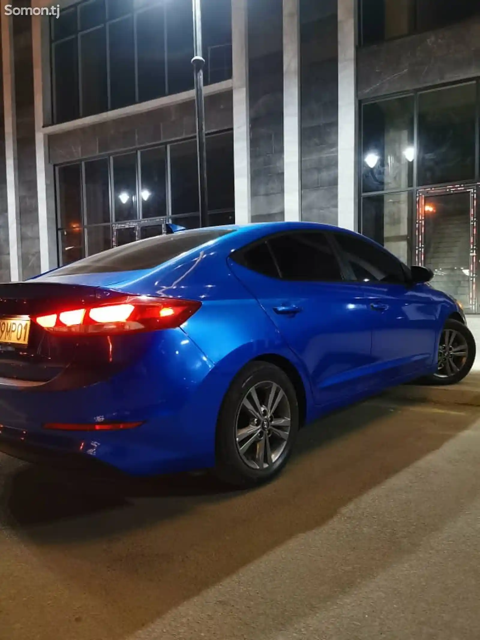 Hyundai Elantra, 2017-4