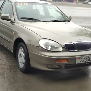 Daewoo Leganza, 1997