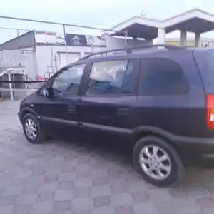 Opel Zafira, 2000