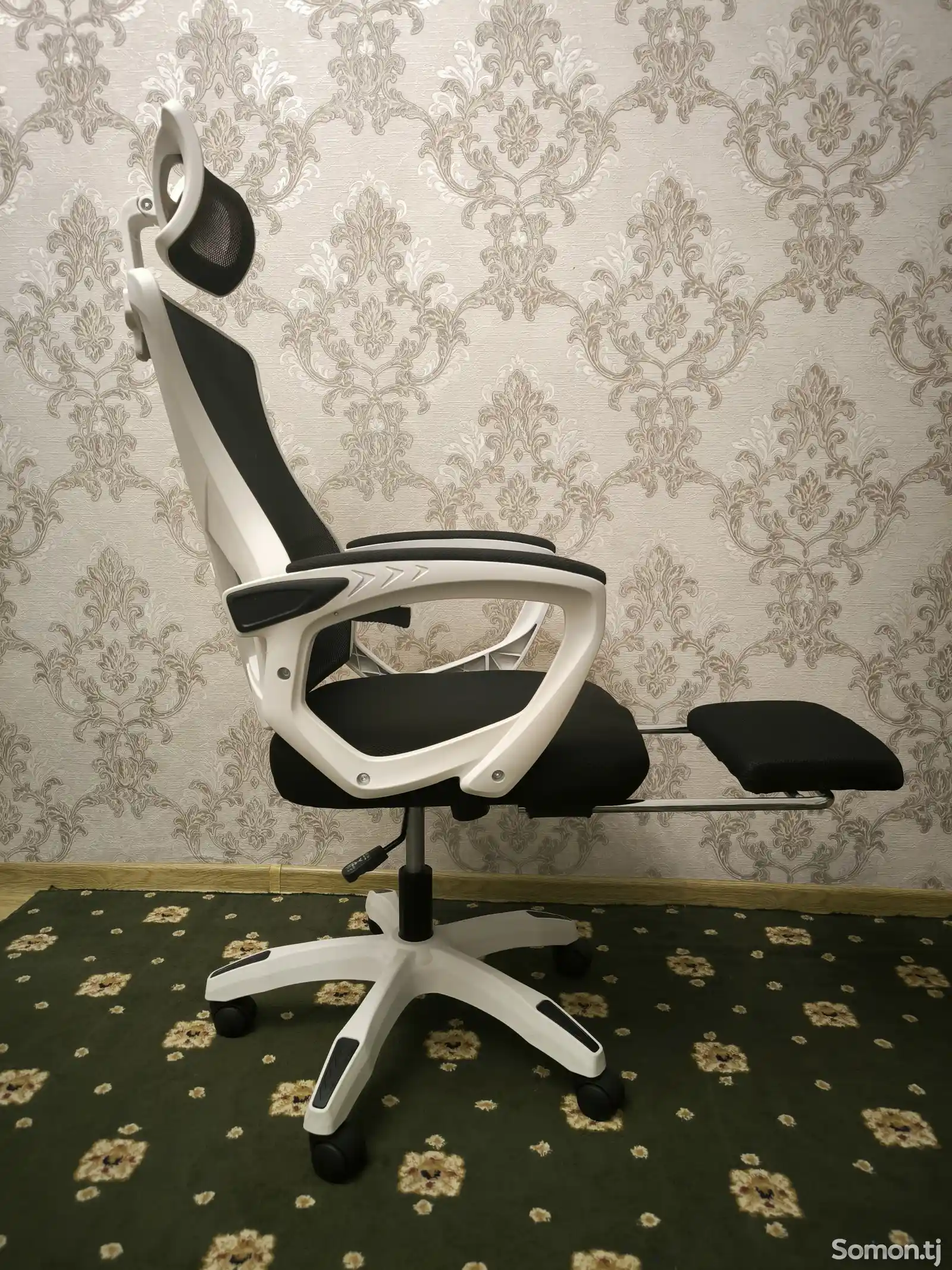 Офисное кресло-8